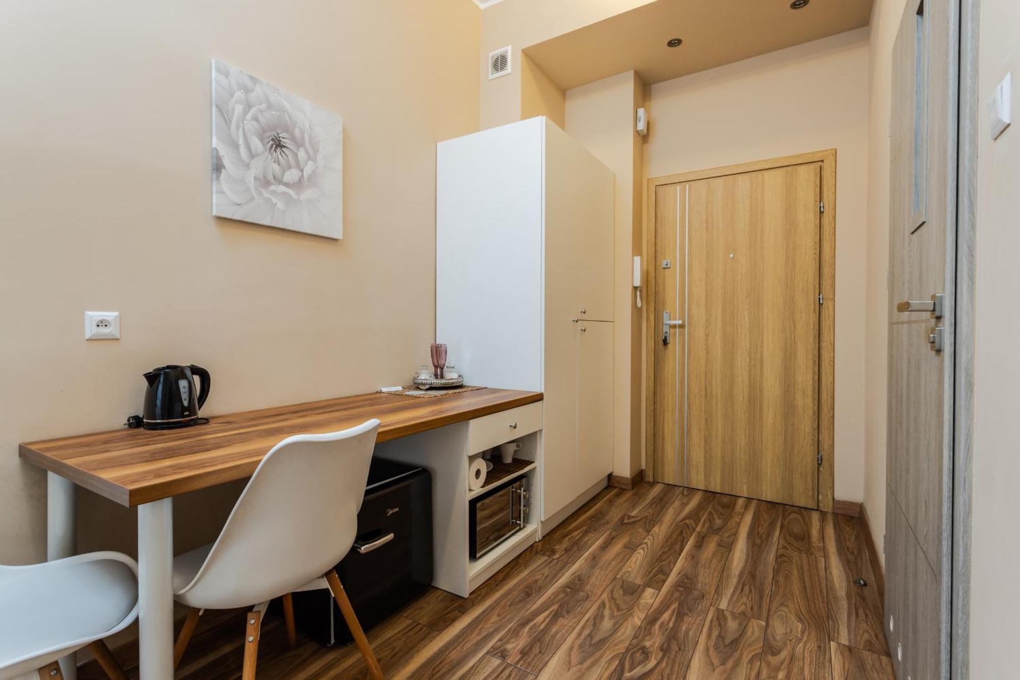 Apartamento Functional And Comfortable Very Berry In By Renters Poznań