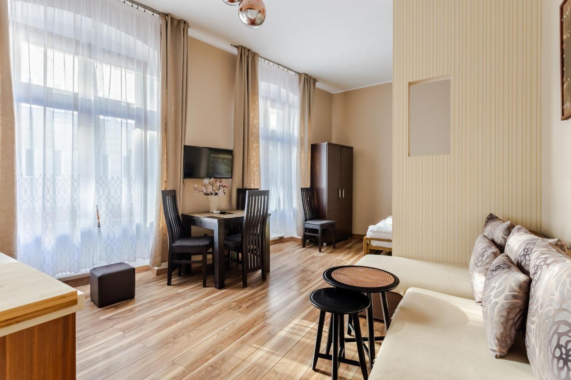 Functional And Comfortable Very Berry In By Renters Apartamento