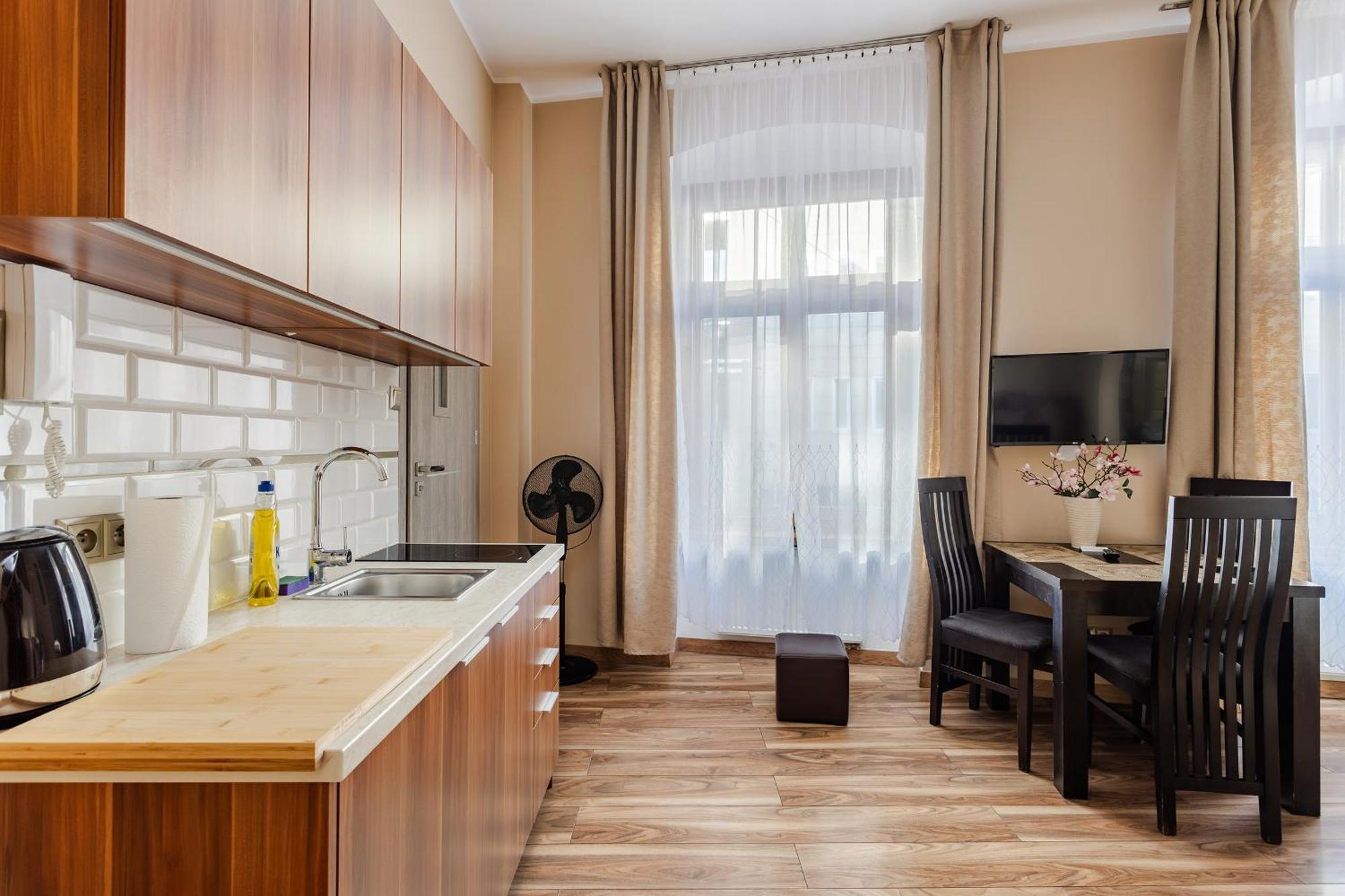 Functional And Comfortable Very Berry In By Renters