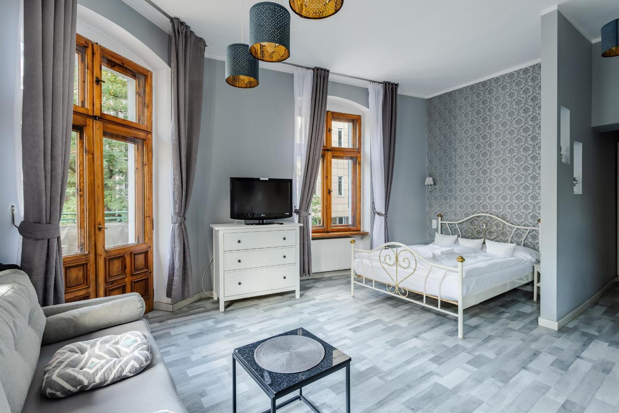 Functional And Comfortable Very Berry In By Renters Apartamento *